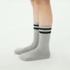 Calcetines para niños ZYZ al por mayor calcetines de estudiante de color sólido de goma alta deportivos estilo universitario barras paralelas calcetines de tubo para niños
