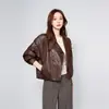 Chaqueta de cuero biker corta de piel de cordero para mujer, otoño/invierno 2026, con cuello de solapa, corte holgado, fresca y elegante, negra, tacto de alta gama, abrigo de corte holgado