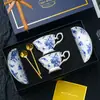 Conjunto de café de cerâmica requintado de luxo leve de alta qualidade, conjunto de caixa de presente de xícara de café vintage de porcelana de osso de alto valor, presente de casamento