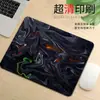 Alfombrilla de Escritorio Abstracta Líquida Cuadrada Pequeña, Impermeable y Resistente a Manchas, Bordes Cosidos con Precisión, Venta Directa de Fábrica, Alfombrilla de Ratón de Alto Valor Estético