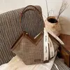Bolsa Tote de Ombro Único/Axila Moda Versátil de Alto Padrão Estilo Novo de Verão 2026 Design Exclusivo de Nicho para o Dia a Dia Transfronteiriça