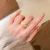 Anillo de Mariposa con Diamantes Dorados Tallados Texturizados Estilo Buchi Italiano vintage Edad Media Mariposa de Oro Cepillado Anillo de Diamantes para Mujer