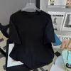 Camiseta feminina branca de algodão puro de peso pesado, manga curta, novo estilo de verão com uma vibe retrô americana, estampa pequena, peça versátil, gola redonda da moda