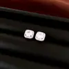 Aretes, collar y anillo de moda cuadrados de circón con pasador de plata, conjunto de joyería de lujo ligero, de alta gama, simple, versátil, exquisito
