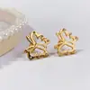 Brincos Populares com Preço Especial Moda Europeia e Americana Doces e Descolados Simples de Aço Titânio Personalizados Versáteis Atravessando Fronteiras Alta Qualidade que Preserva a Cor para Mulheres
