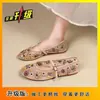 Novos Sapatos Femininos 2026: Sapatilhas de Tecido Telado Bordadas com Flores, Estilo Ballet, Estilo Chinês, Tendência de Nicho, Fofo