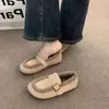 Sapatos femininos slip-on peludos, nova coleção outono/inverno 2026, estilo retrô, com acabamento em camurça, forro de fleece para aquecimento e um design confortável e fácil de calçar, semelhantes às sandálias Birkenstock