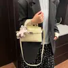 Bolso con Patrón de Piedra para Mujer 2026 Modelo Nuevo Nicho Lujo Ligero Gama Alta Súper Popular para el Trabajo y el Trayecto Hombro Cruzado Pequeño Cuadrado