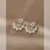 Pendientes de Micro Perlas Estilo Francés para Mujer 2024 Nuevos Pendientes Calientes Pendientes de Nicho Vintage con Sentido de Diseño Único
