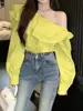 Blusa franzida ombro a ombro para mulheres, nova e estilosa para primavera e outono de 2026, manga longa, estilo francês, top curto elegante