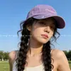 Boné de Beisebol Bordado com Coração Roxo Estilo Coreano 2026 para Mulheres, Primavera e Verão, Boné de Bico de Pato Emagrecedor, Tendência para Passeios e Atividades ao Ar Livre