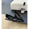 Zapatos de Salón Sexy Estilo Francés de Charol con Cadena Metálica Puntiagudos de Tacón Bajo Zapatos Mary Jane de Perlas Tacones de Gatito Tacones Altos para Mujer