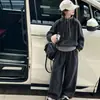 Conjunto Novo para Meninas Primavera e Outono 2026 Moletom com Zíper Parcial e Gola Alta Calça Jogger de Pernas Largas Crianças Médias e Grandes Estilo Coreano Peça Dupla Tendência