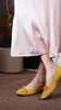 Sapatilhas Vermelhas com Laço Estilo Francês e Bico Quadrado para Mulheres, Novos Mocassins Planos Versáteis para o Dia a Dia da Primavera de 2026