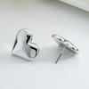 Pendientes sencillos, modernos y elegantes para mujer, con medio aro giratorio en forma de C, con explosiones transfronterizas y pasador de acero.
