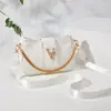 Bolsa Hobo de Couro de Alta Qualidade para Axila 2025 Bolsa Transversal Feminina Fábrica de Bolsas Bolsa de Ombro Feminina Popular Bolsa de Axila para Meninas Este Ano