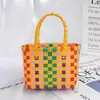 Bolso Pequeño Cuadrado Tejido Estilo Nuevo Cesta de Verdura de Verano Color a Cuadros de Nicho Bolso Tejido Bolso Tejido Portátil para Regalo