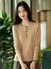 Suéter de Tricô com Botões Estilo Francês, Gola Redonda Meio Aberto, para Mulheres, Suéter Pulôver, Novo Design 2026, Suéter Top da Série Cinza