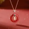 Colar Original Fivela da Paz do Ano do Cavalo Ágata Vermelha para Mulheres, Prata Pura Novo Estilo Chinês Cadeado Ruyi Pingente Fofo do Ano do Zodíaco Cavalo