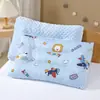 Almohada para bebé más vendida transfronteriza, almohada de frijol calmante, almohada de siesta de dibujos animados para niños de jardín de infantes, funda de almohada desmontable