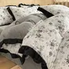 Juego de Colcha de Encaje de Terciopelo de Leche Estilo Hepburn Francés de Cuatro Piezas Funda de Edredón Gruesa Cálida de Alto Gramaje de Doble Cara de Forro Polar de Tres Piezas