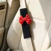 Bonita almohadilla para cinturón de seguridad con forma de lazo para uso en coche, suave y cómoda, anti-estrangulamiento, almohadilla para cinturón de seguridad de coche, correa decorativa para interior de coche