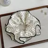 Goma de Pelo Plisada Clásica de Cuatro Capas con Puntos Negros y Blancos, Lazo Elegante de Gama Alta para el Cabello, Cuerda para el Cabello Sencilla de Color Bloque Estilo Francés