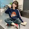 Ropa para niños, algodón puro, estilo americano, manga larga de tres rayas, diseño creativo, top casual versátil para primavera y otoño, moderno para niños mayores