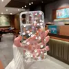 Processamento e Produção de Novos Modelos de Capas de Celular Florais Frescas e Simples para Apple 17/18 Pro Max, Conjunto Atacado de Capas de Celular de Verão