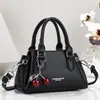 2026 Bolso Nuevo Versátil Cruzado Estilo Coreano Lujo Ligero de Moda Bolso de Mano para Mujer Personalizado Bolso de Hombro Único de Moda Tendencia