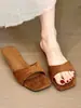 Primeiro encontro com o rosa nude estilo coreano! Sandálias elegantes de salto plataforma com bico quadrado em verniz para mulheres, adequadas para uso externo no verão.