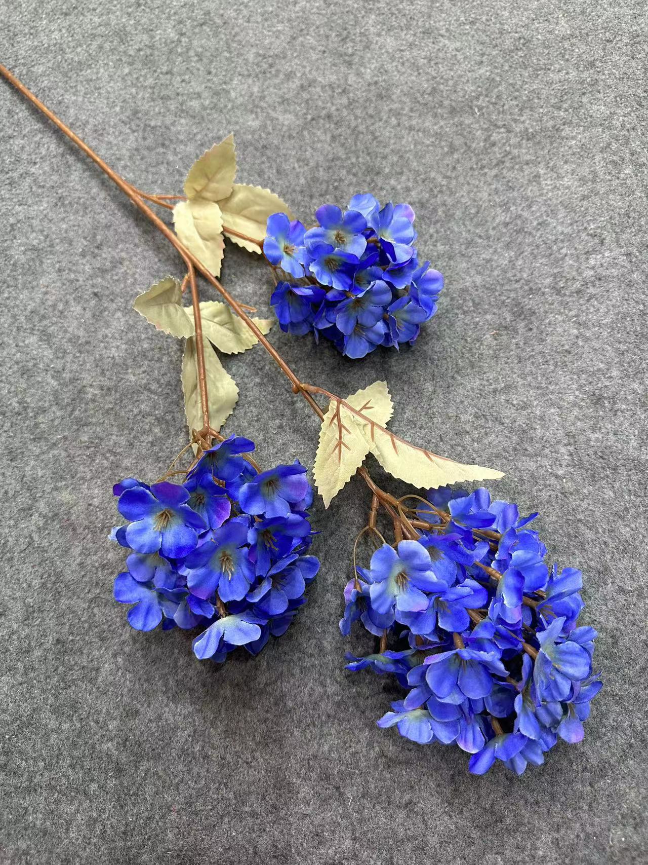 3头绣球深蓝