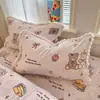 Funda de almohada individual con borde de pompón de dibujos animados de terciopelo de leche para niños, estudiantes, dormitorio, funda individual de franela para almohada de invierno