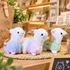 Pingente de Alpaca Tie-Dye de Pelúcia Desenho Animado Chaveiro de Cordeiro Arco-Íris Pingente Criativo para Mochila Feminina Boneco Pegador Boneca Boneca