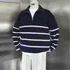 Suéter de punto a rayas con cuello alto y media cremallera para otoño e invierno, capa interior casual para hombre, estilo relajado, top de punto versátil con un toque de sofisticación