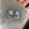 [Reino Divertido Infantil] Novos Presilhas de Orelha Assimétricas com Contas Versáteis Criativas de Nicho com Presilhas de Orelha Florais Fofas de Cores Contrastantes