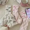 Calcetines de Terciopelo de Coral para Mujer Calentitos de Invierno para Dormir Calcetines de Media Caña Blancos y Negros Accesorios de Calcetines con Lazo Estilo Pequeño Aroma Calcetines de Piso