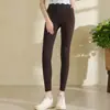 Conjunto de chaleco de yoga de encaje de un solo hombro para mujer con almohadillas en el pecho, nuevo diseño de empalme de encaje, ropa de fitness sexy, elegante y deslumbrante
