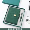 Conjunto de notebook A5 e caneta em estoque, ideal para reuniões e eventos corporativos, um presente prático com opções de personalização de logotipo.