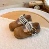 Zapatos de Princesa para Niñas 2026 Otoño Nuevo Estilo Coreano de Moda Zapatos Birkenstock Versátiles de Encaje Perla Suela Suave Zapatos Pequeños de Cuero