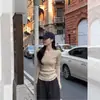Camiseta básica de punto de manga larga con cuello en V estilo coreano para mujer, prenda interior de invierno, suéter ajustado con un toque de alta gama, top versátil y suave para primavera y otoño