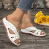 Colección de Verano 2025: Zapatos de Mujer Talla Grande Estilo Europeo y Americano, Sandalias de Playa Florales con Cuña para Mujer, Pantuflas para Mujer