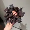 Goma para el pelo casual y sofisticada de lunares para mujer, accesorio para el pelo elegante y de alta elasticidad para peinados de moño