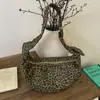 Pedido Estrangeiro Outono e Inverno Bolsa de Estampa de Leopardo Nicho para Mulheres 2026 Nova Bolsa Transversal Versátil Casual Ombro Único Sob o Braço Bolsa Bolinho