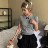 Top de punto trenzado estilo universitario con cuello de muñeca y manga corta para niñas, nuevo de verano 2026, ajuste ceñido, acentúa la cintura, con cuello