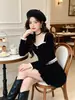 Top de terciopelo court francés con cuello cuadrado para mujer, blusa corta con retazos de encaje y cintura ceñida, petite, adelgazante, retro, ropa para mujer
