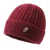 Novo chapéu de lã de inverno feminino para meia-idade e idosos, quente, forrado com fleece, chapéu de tricô espesso, chapéu à prova de vento e frio para mães