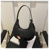 Bolso pequeño informal, fresco y distintivo para mujer, nuevo y sencillo bolso de hombro de estilo occidental, moderno bolso de mano retro de media luna para invierno.