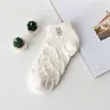 Calcetines Blancos de Nube para Primavera y Verano de Dibujos Animados para Mujer Calcetines Blancos Pequeños Absorbentes de Sudor y Desodorantes Calcetines Bajos poco profundos Calcetines de Moda Venta al por Mayor Calcetines Tipo Barco para Mujer