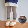 Pantalones de una pieza cálidos de lana de cordero de nueve puntos para niños, venta al por mayor transfronteriza, invierno, con felpa, extra gruesos, con rayas verticales, pantalones básicos para niña